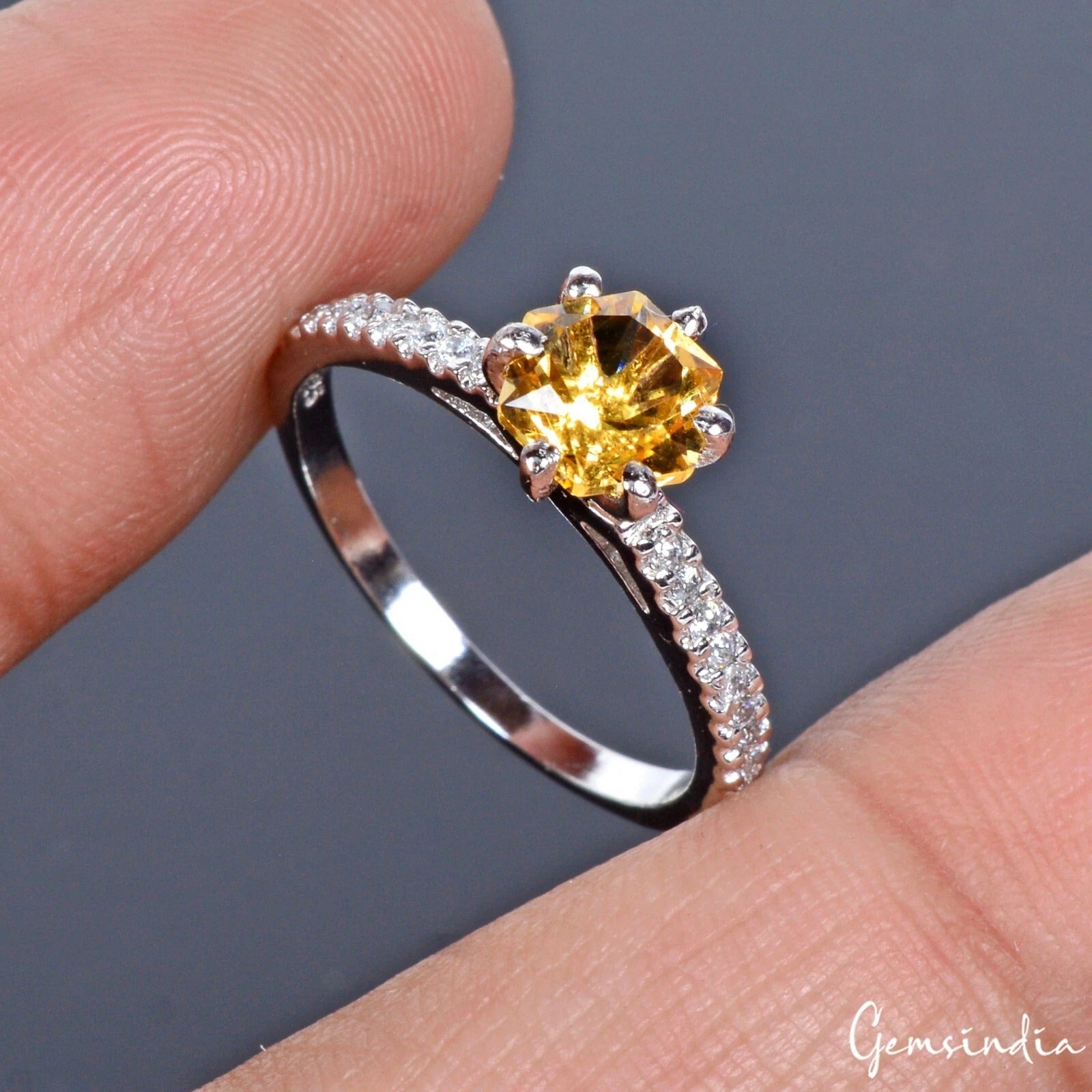 Citrine Sterling Silver Ring, Untreated, Yellow — Size 7.25 US, 9.90 Ct (1.97 g)