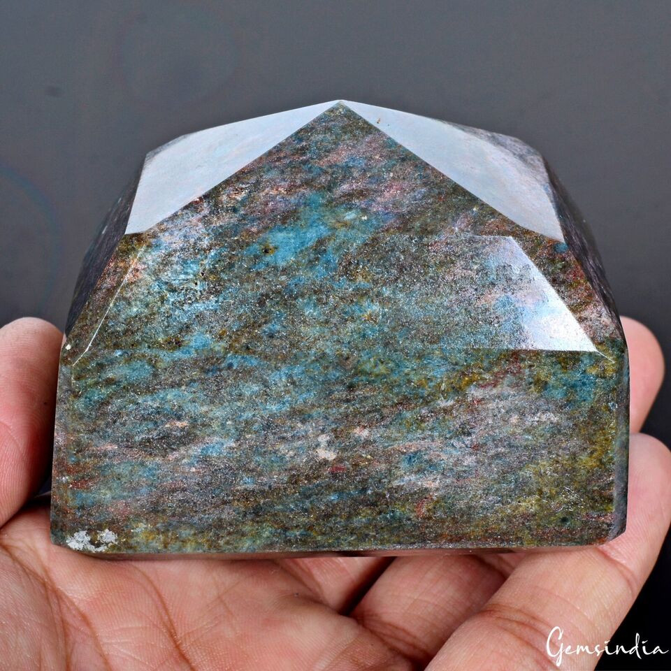 Ruby Kyanite Loose Gemstone, Untreated — 3.5x2.3x2.25 Inch, 2850 Ct (0.57 Kg), Madagascar