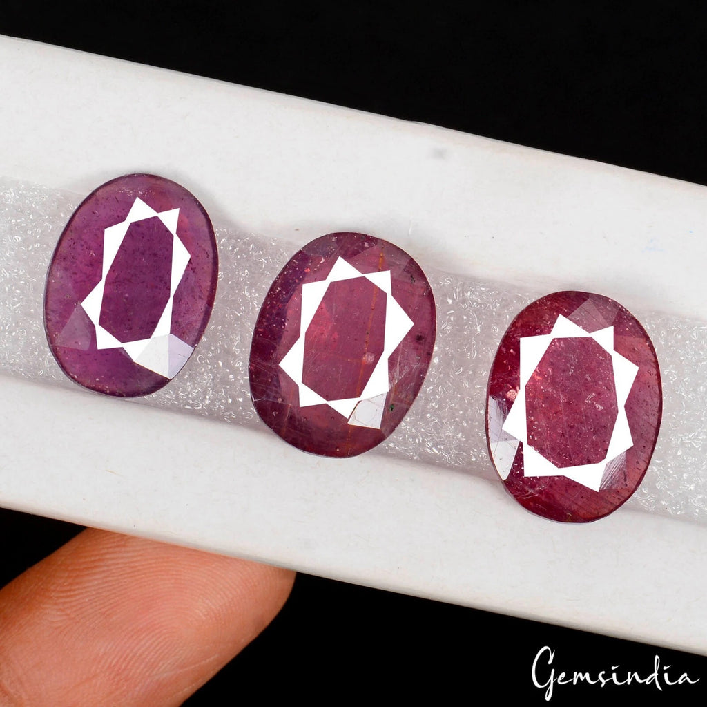 Ruby Lot, Loose Gemstone, Oval Cut, Heated — 3 Pieces, 26x12mm, 36.00 Ct, Mozambique