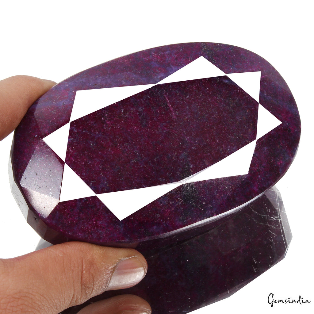 Natural Pink Red Ruby 3860 Carat Oval Cut Loose Earth mined Museum Size Gemstone