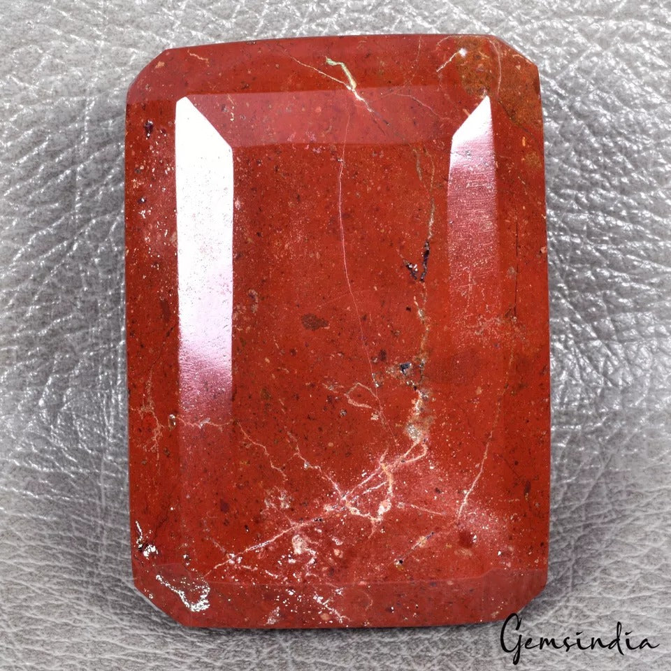 Red Jasper Loose Gemstone, Untreated — 1550 Ct (0.31 Kg), Madagascar