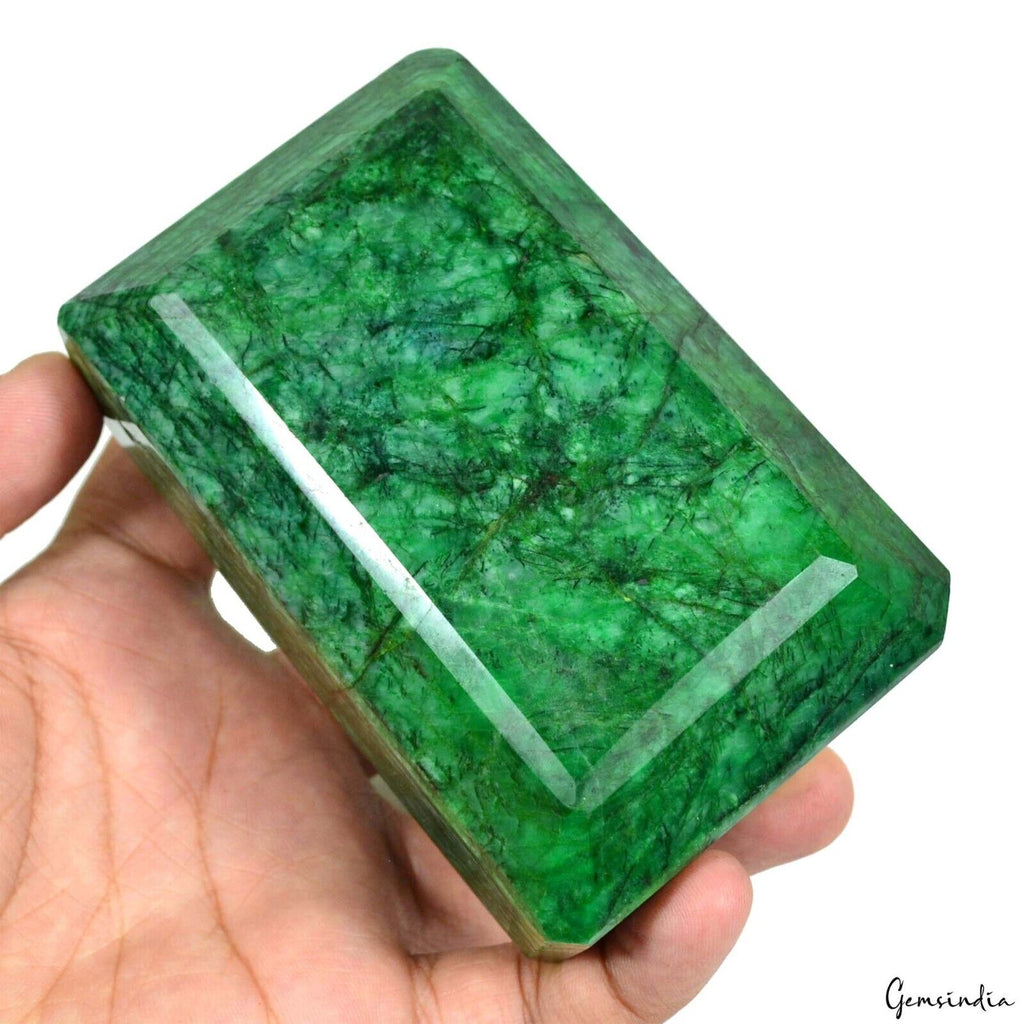 Brazilian Emerald Loose Gemstone, Color Enhanced — 102x64x60 mm, 3820 Ct, Brazil