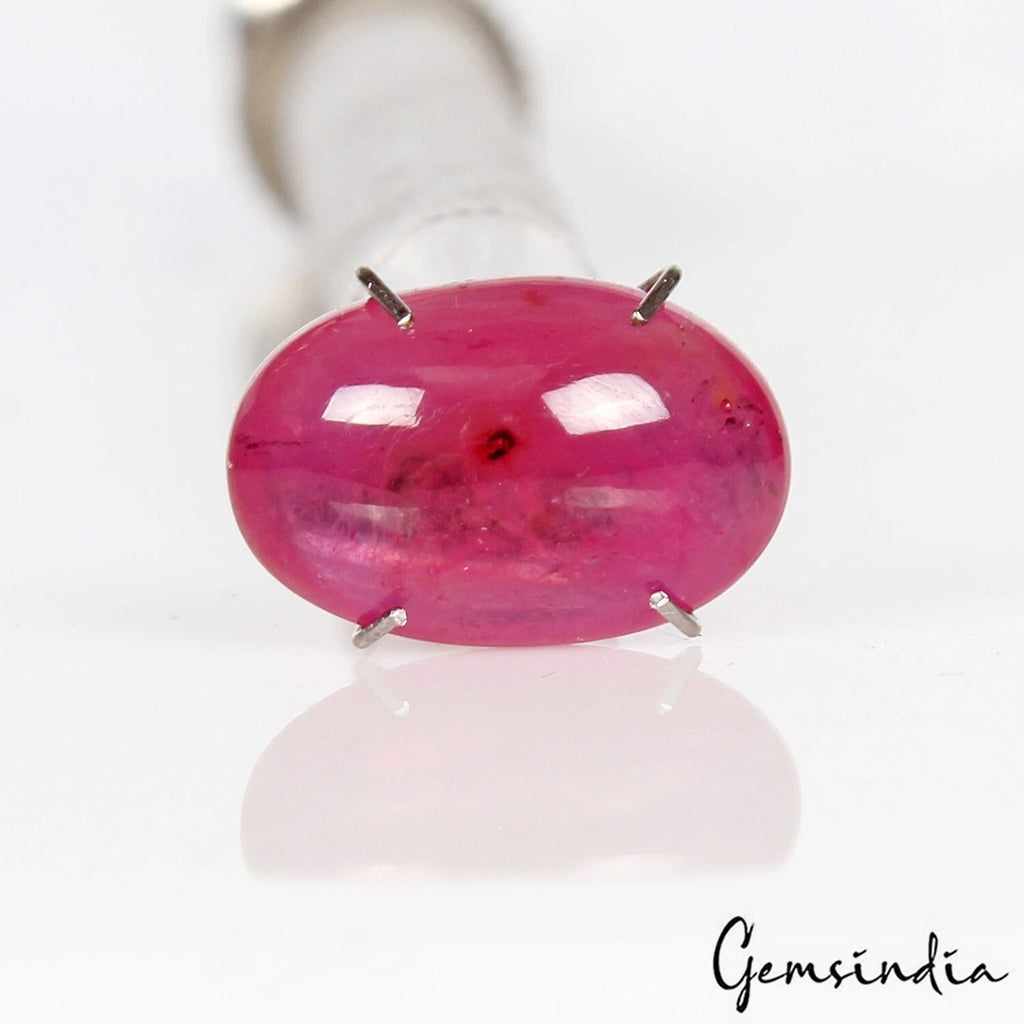 Ruby Cabochon, Oval Cabochon, Heated — 13x8x5mm, 7.30 Ct, Mozambique