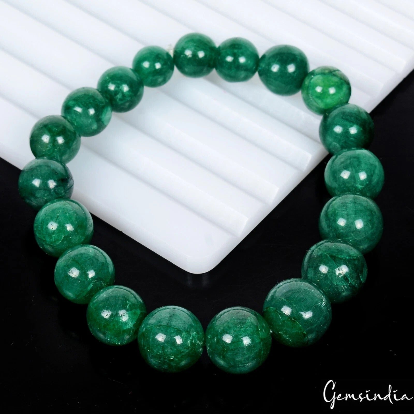 Brazilian Emerald Bracelet, Color Enhanced — 123.30 Ct, Brazil