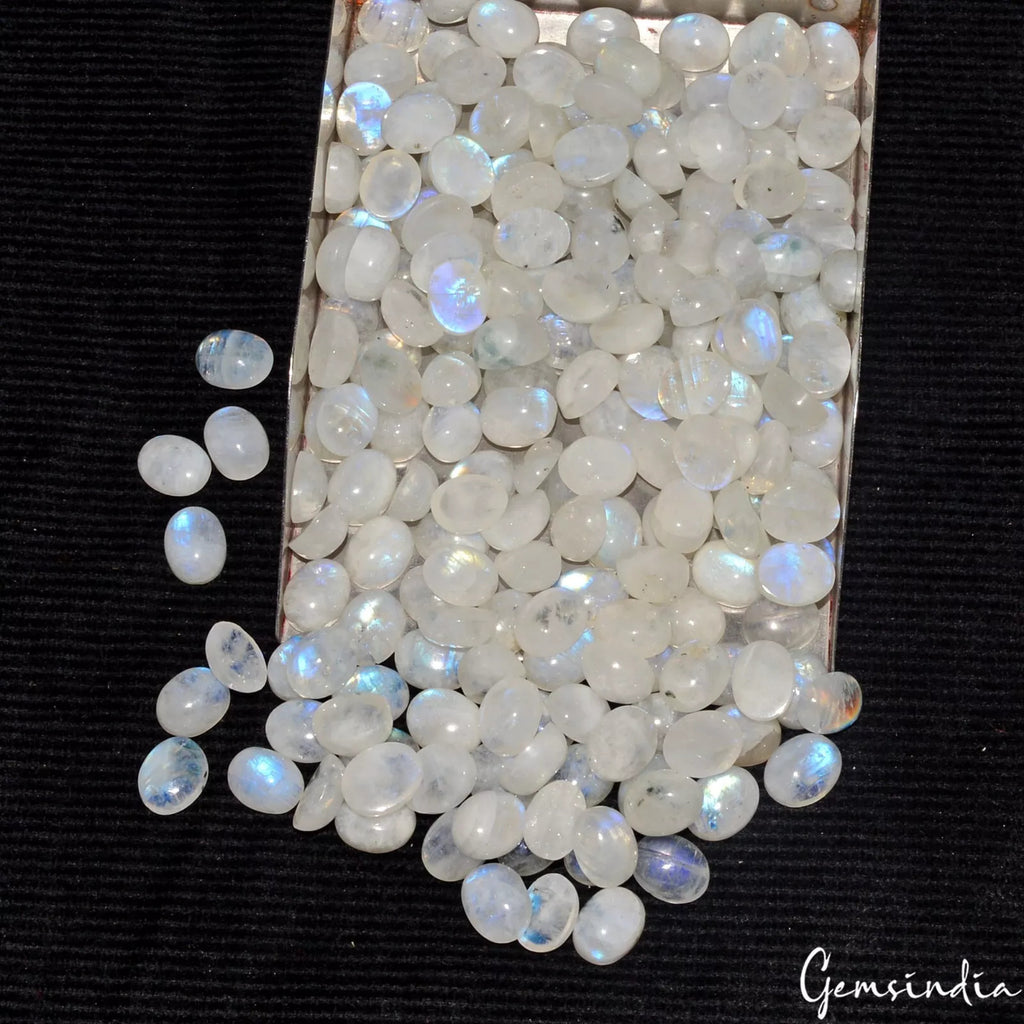 Rainbow Moonstone Lot, Cabochon, Untreated — 206 Pieces, 9mm, 450 Ct