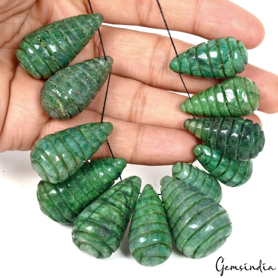 Emerald Beaded Strand, Color Enhanced, Green — 12 Pieces, 25mm to 36mm, 700 Ct, Brazil