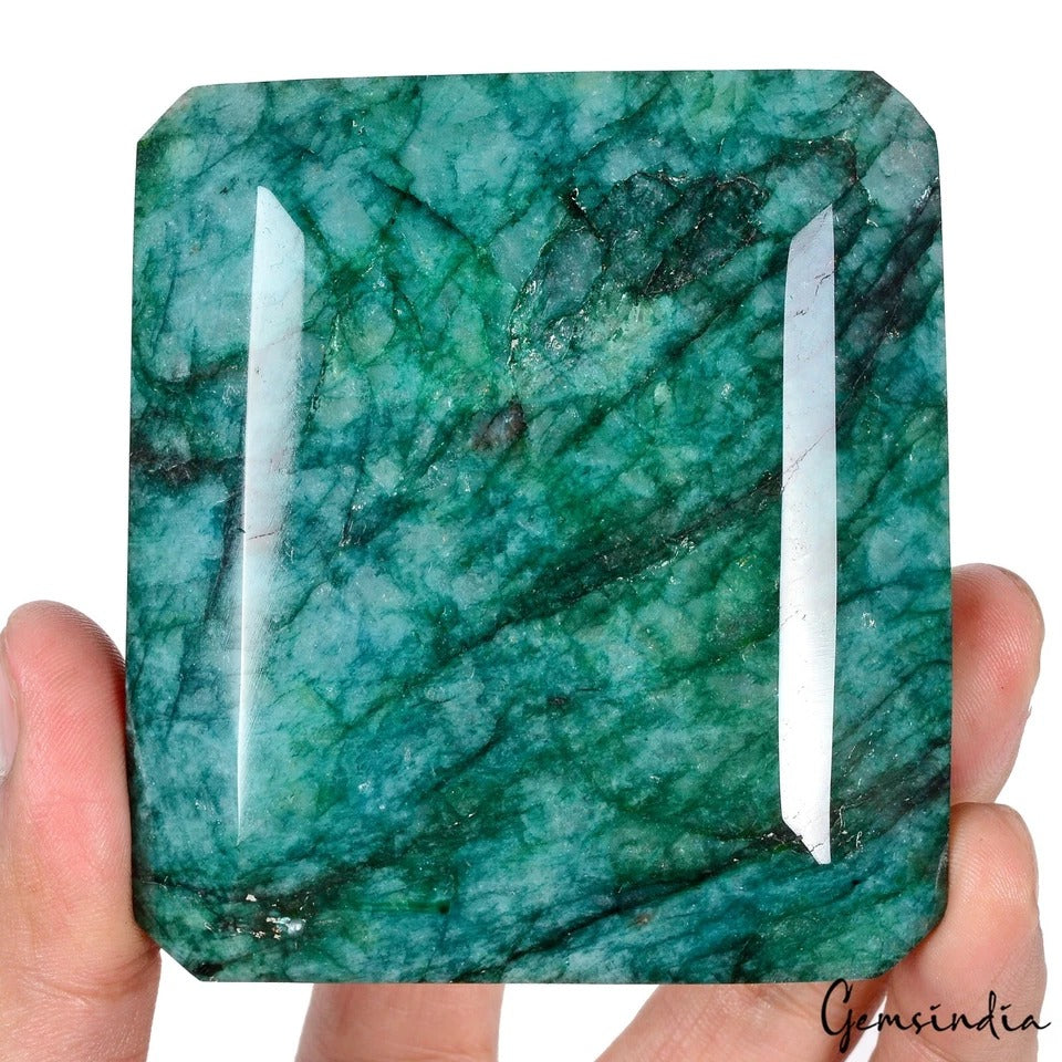 Emerald Loose Gemstone, Color Enhanced, Green — 86x77x46 mm, 2780 Ct, Brazil