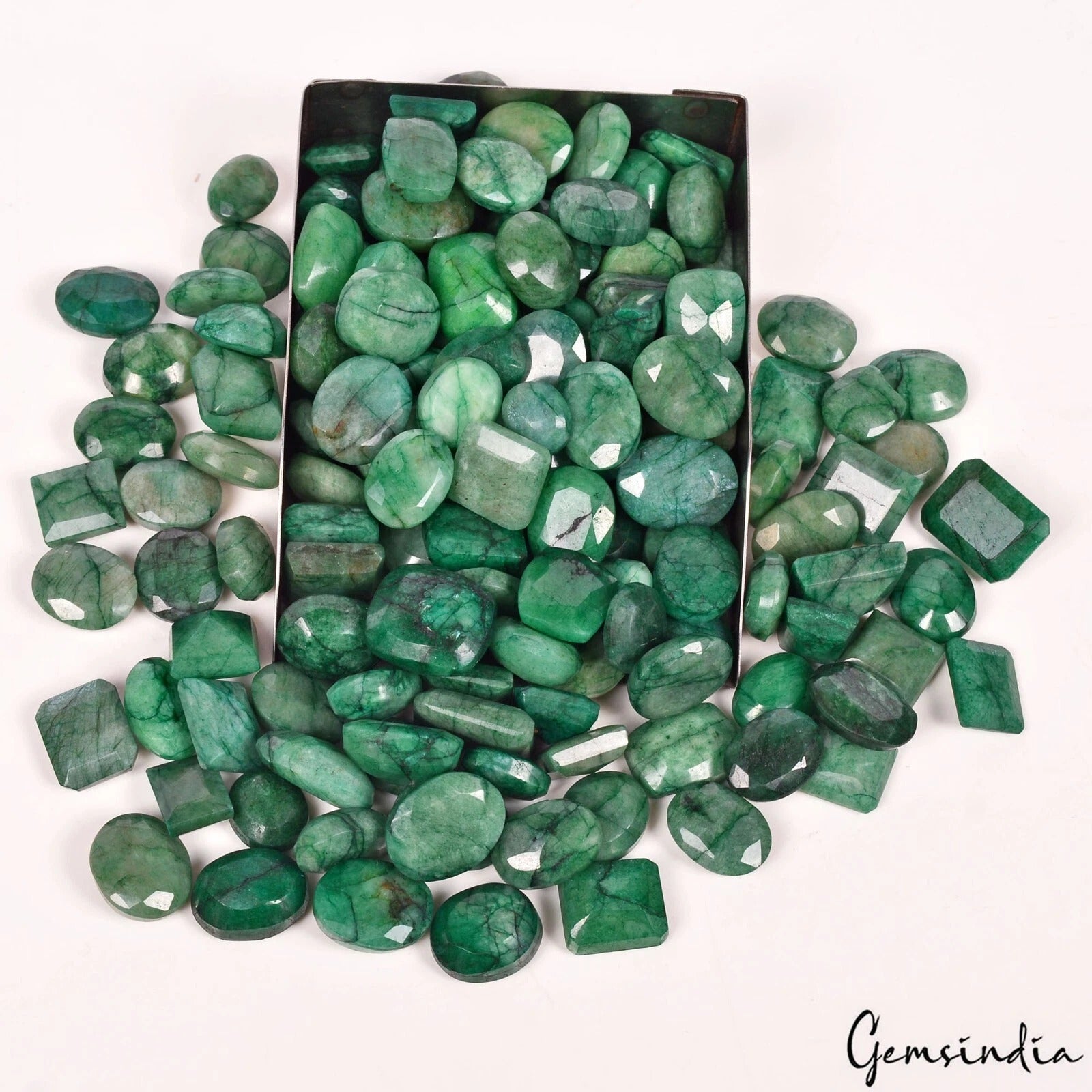 1820 Ct/154 Pcs Natural Brazilian Green Emerald Mix Faceted Cut Gems For Jewelry