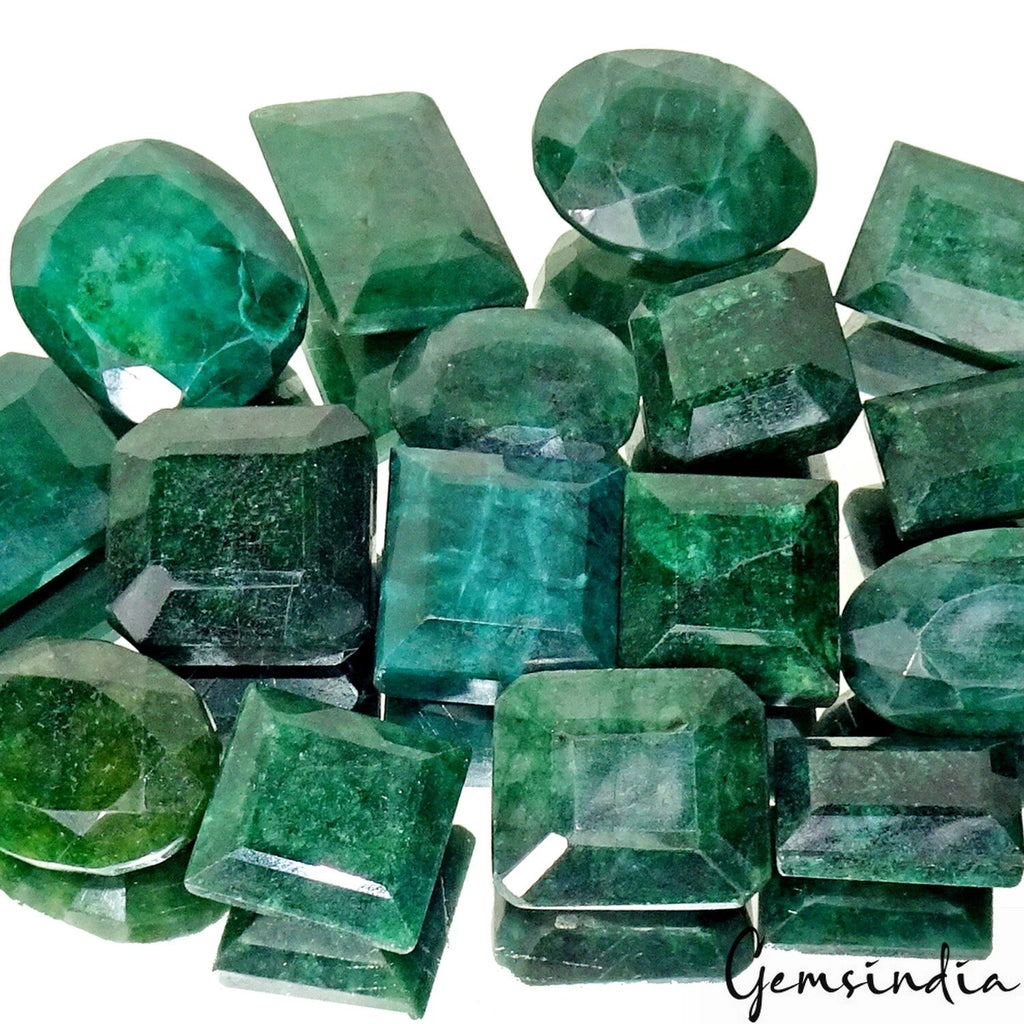 Brazilian Emerald Lot, Loose Gemstone, Color Enhanced, Green — 16 Pieces, 21mm to 35mm, 1250 Ct, Brazil