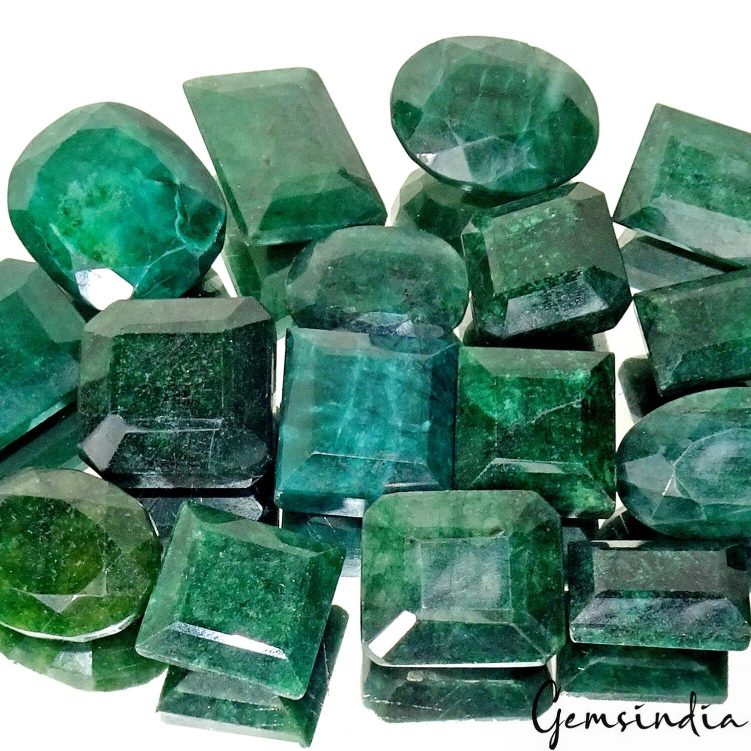 Brazilian Emerald Lot, Loose Gemstone, Color Enhanced, Green — 16 Pieces, 21mm to 35mm, 1250 Ct, Brazil