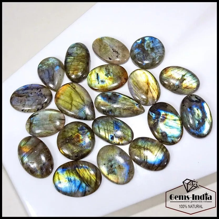 Labradorite Lot, Cabochon, Untreated — 19 Pieces, 25mm to 36mm, 700 Ct