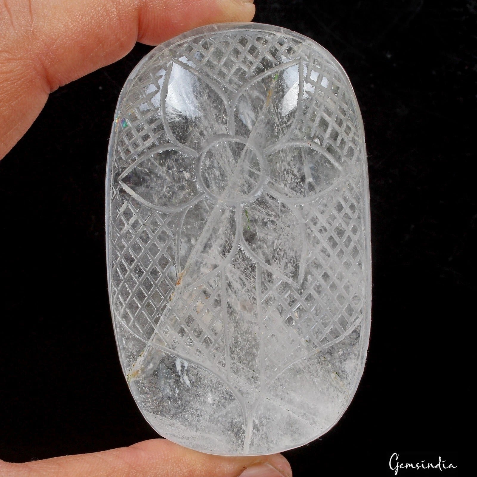 White Quartz Carving, Untreated — 82x50x31mm, 1250 Ct, Madagascar
