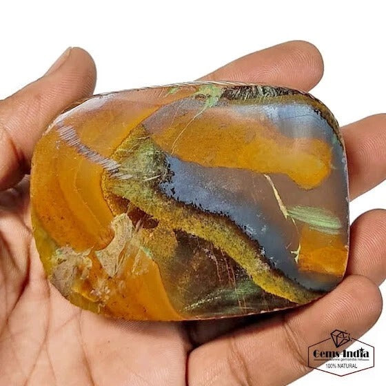Tiger Eye Carving, Cushion Carved, Untreated — 73x55x31 mm, 1290 Ct, Madagascar