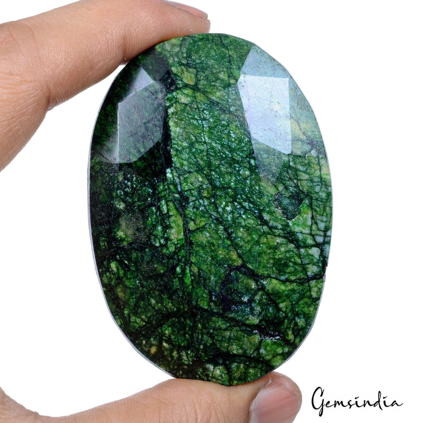 Emerald Loose Gemstone, Green — 72 x 50 x 27 mm, 870 Ct, Brazil