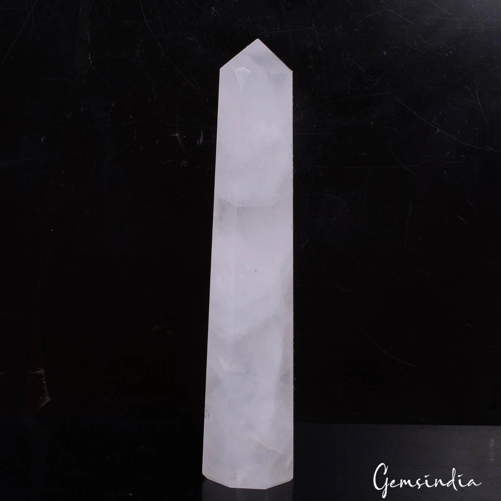 White Quartz Carving, Untreated — 4.75 x 0.9 Inch, 640 Ct