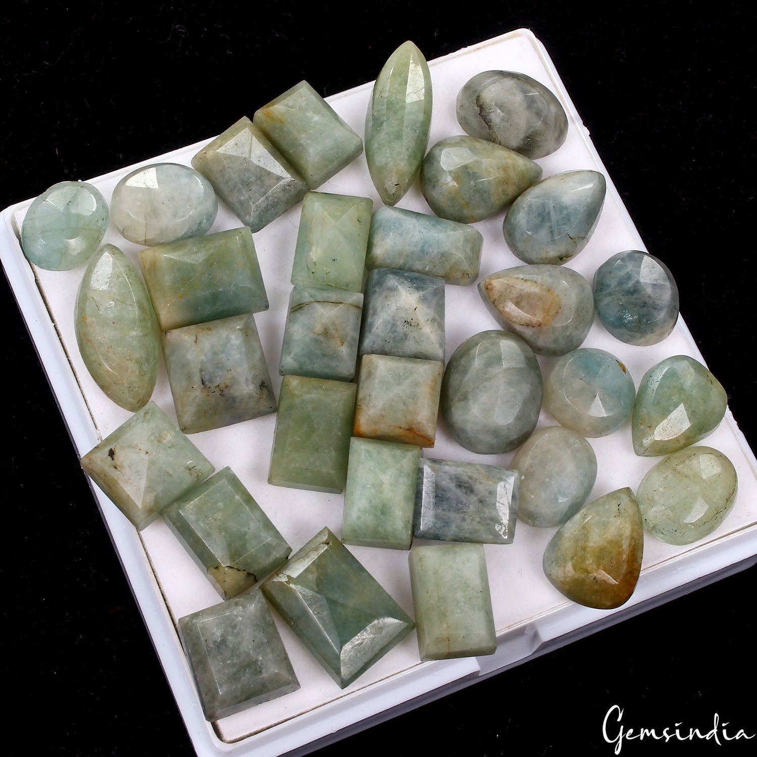 380 Cts/32Pcs Natural Untreated Green Blue Aquamarine Beryl Mixed Cut Loose Gems
