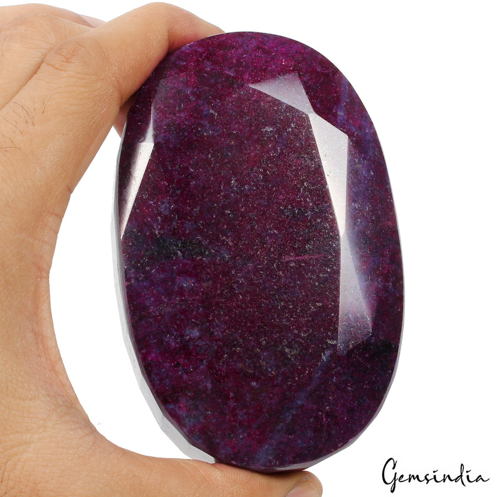 Natural Pink Red Ruby 3860 Carat Oval Cut Loose Earth mined Museum Size Gemstone