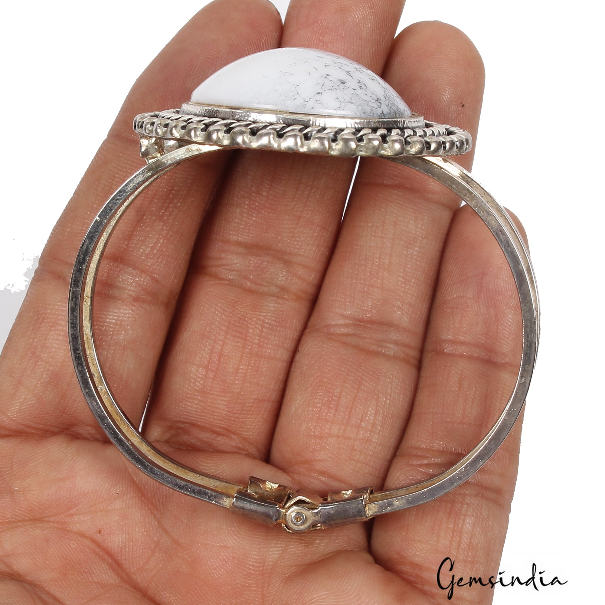 40.48 Gram White Round Hand Carved Bangle Bracelet Antique Fashion Jewelry 2.4"