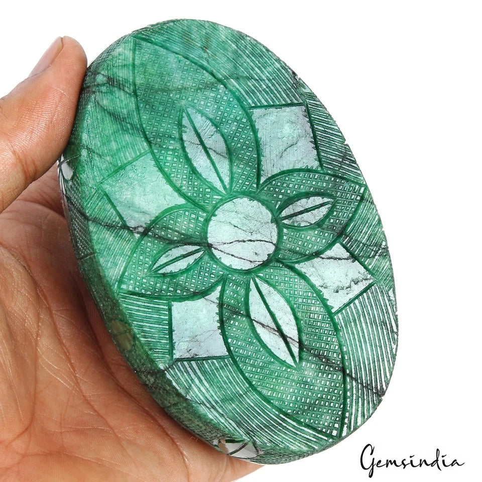 Emerald Carving, Oval Carved, Color Enhanced — 109 x 69 x 55 mm, 3640 Ct, Brazil