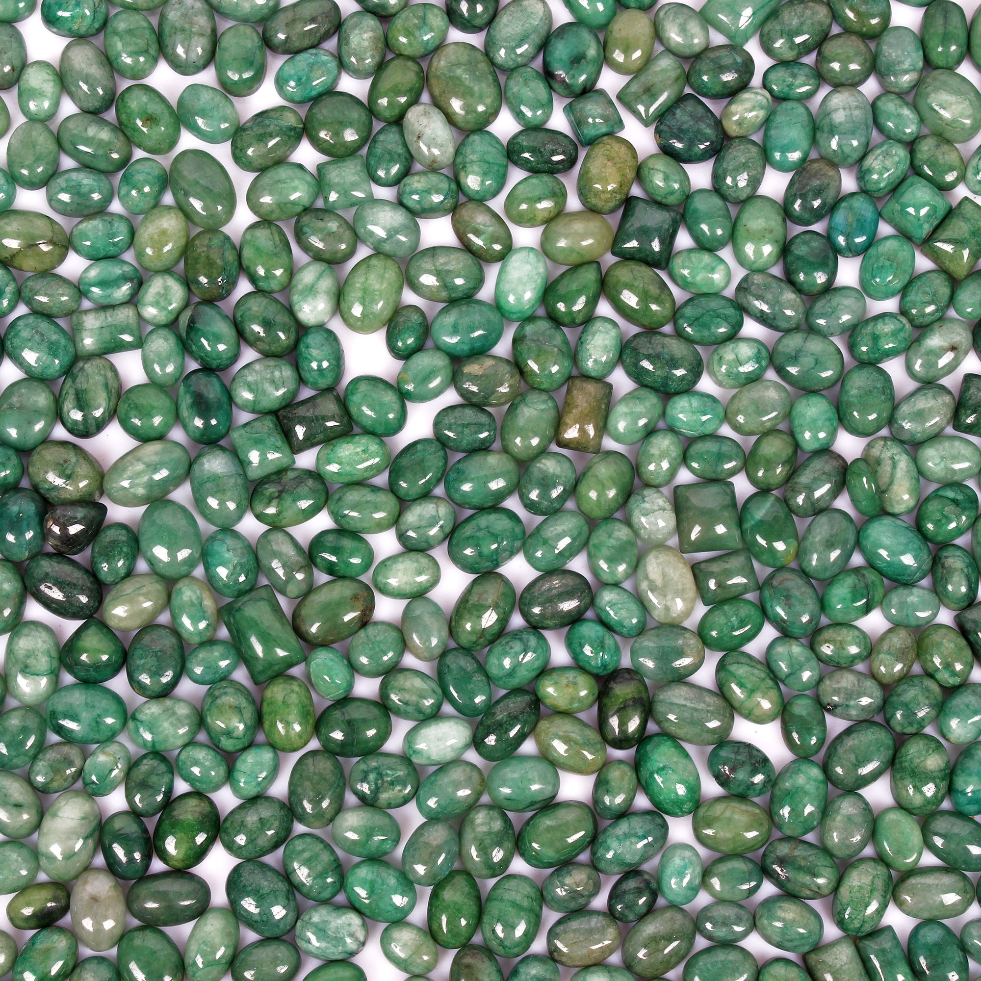 7500Ct/550 Pc Natural Cabochon Green Emerald Mix Shape Wholesale Loose Gemstones