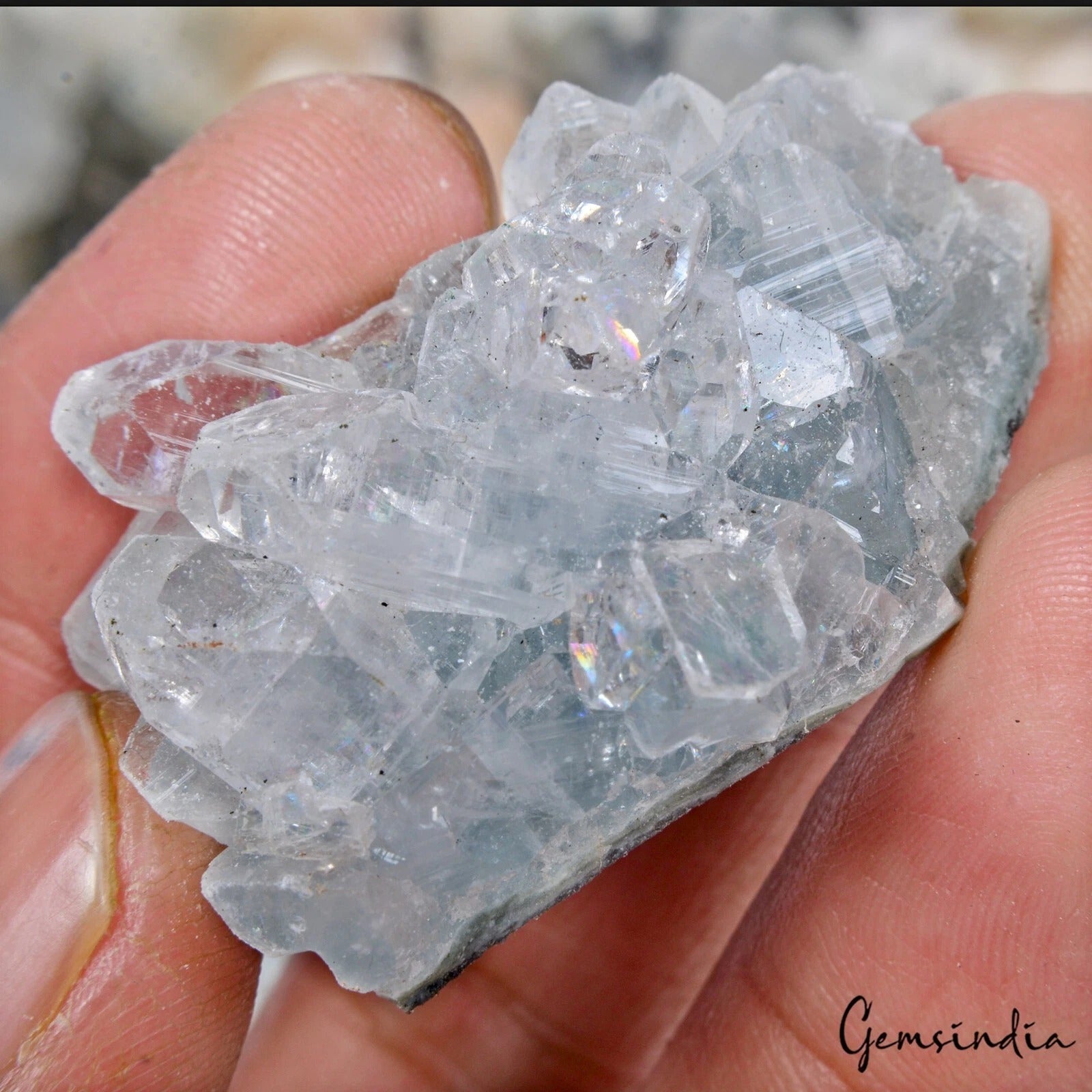 Apophyllite Crystal Cluster, Untreated — 30mm, 3 Kg (15000 Ct), India