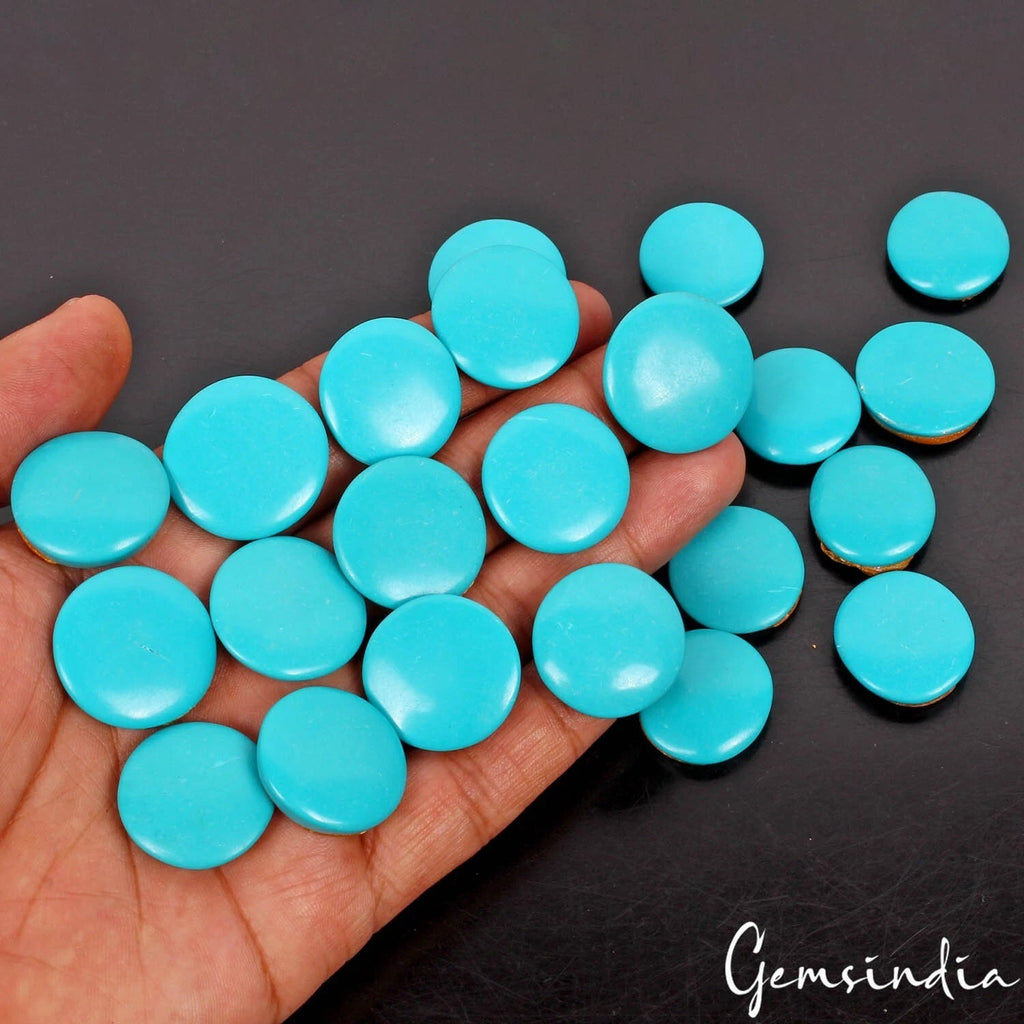 Turquoise Lot, Cabochon — 22 Pieces, 20mm to 25mm, 450 Ct