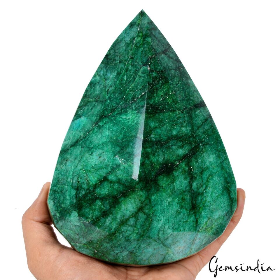 Emerald Loose Gemstone, Color Enhanced, Green — 7.4x5.5x3 Inch, 12500 Ct (2.5 Kg), Brazil