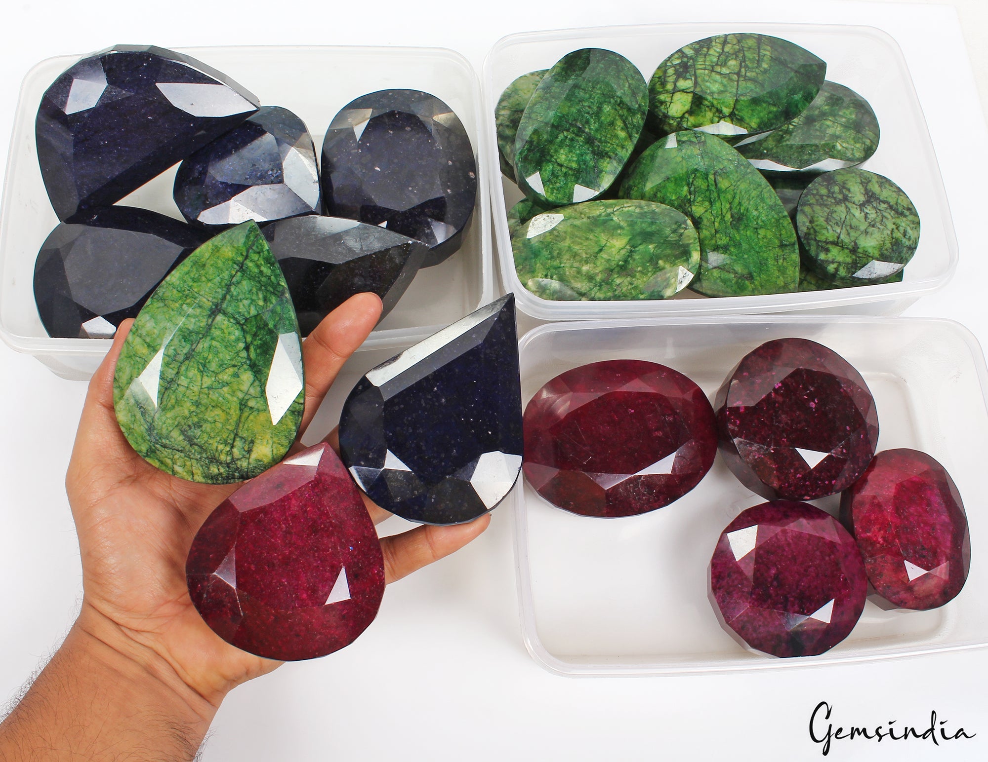 Ruby Lot, Loose Gemstone, Oval, Pear, Round, Marquise & Fancy faceted cut, Color Enhanced — 21 Pieces, 61mm to 123mm, 40000 Ct (8.00 Kg)