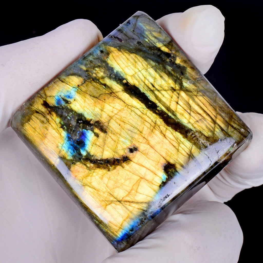 Labradorite Cabochon, Untreated — 48x48x7 mm, 375 Ct