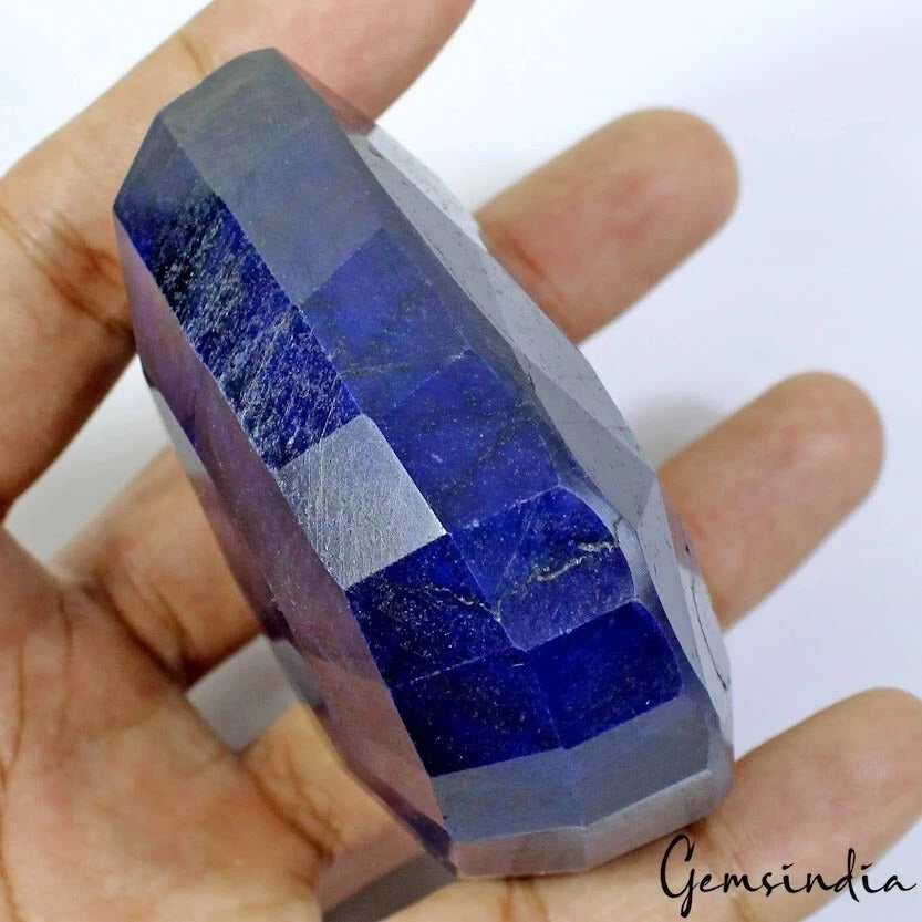 African Blue Sapphire Loose Gemstone — 81x82x34 mm, 2500 Ct, Africa