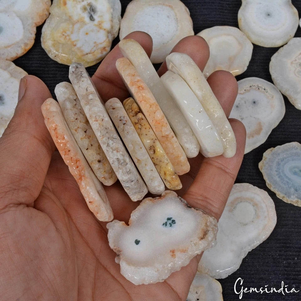 Quartz Lot, Loose Gemstone, Untreated — 26 Pieces, 33mm to 60mm, 2500 Ct