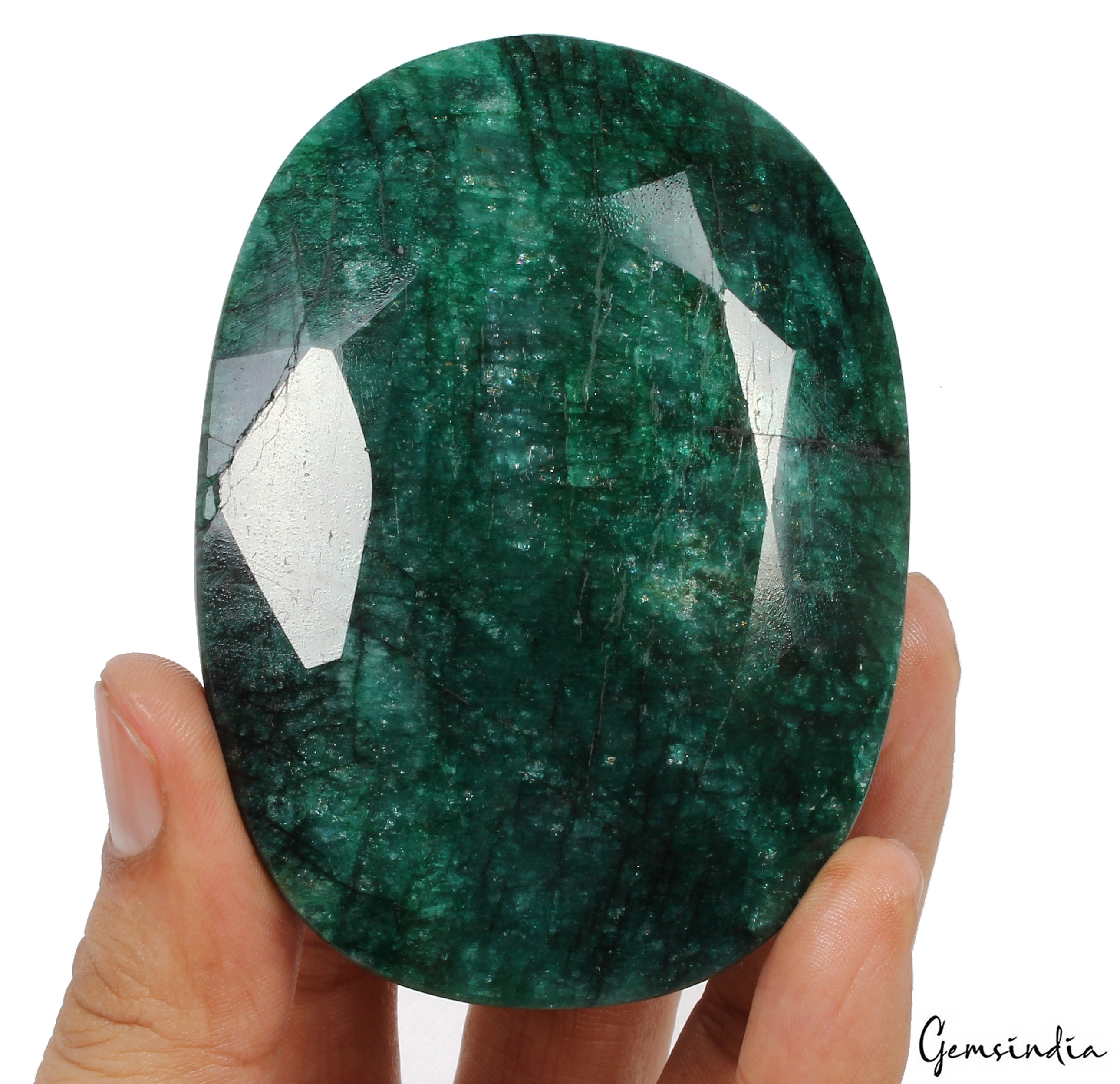 Emerald Loose Gemstone, Green — 89x64x28 mm, 1320 Ct, Brazil