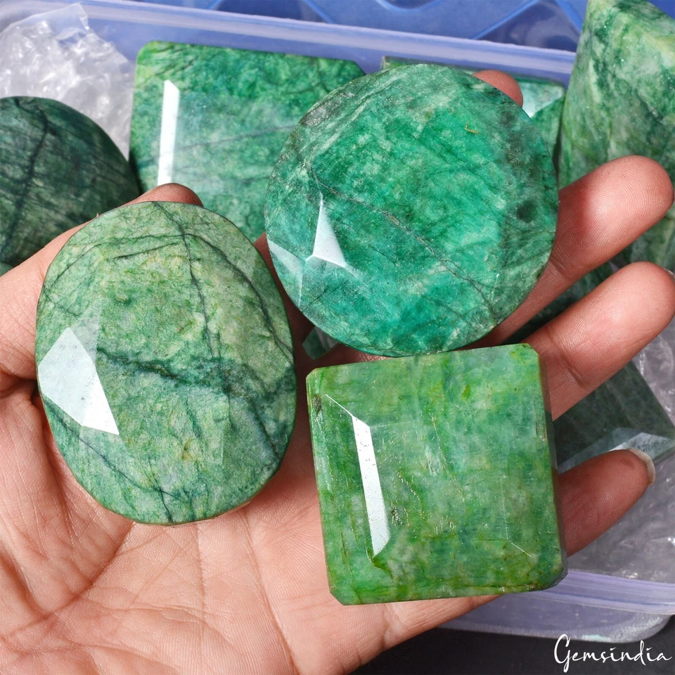 1.6 Kilo Natural Emerald Green Huge Museum Size Wholesale Loose Gemstones 11 Pcs