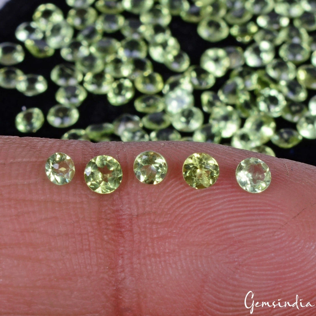 10.90 Cts/121 Pcs Natural Green Untreated Peridot Round Calibrated 2.5 mm Gems