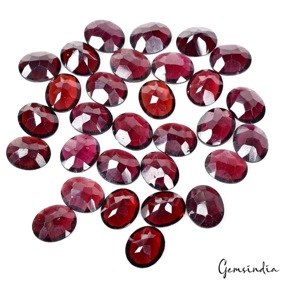 Rhodolite Garnet Lot, Loose Gemstone, Untreated, Red — 30 Pieces, 10x8mm, 106.80 Ct, Mozambique