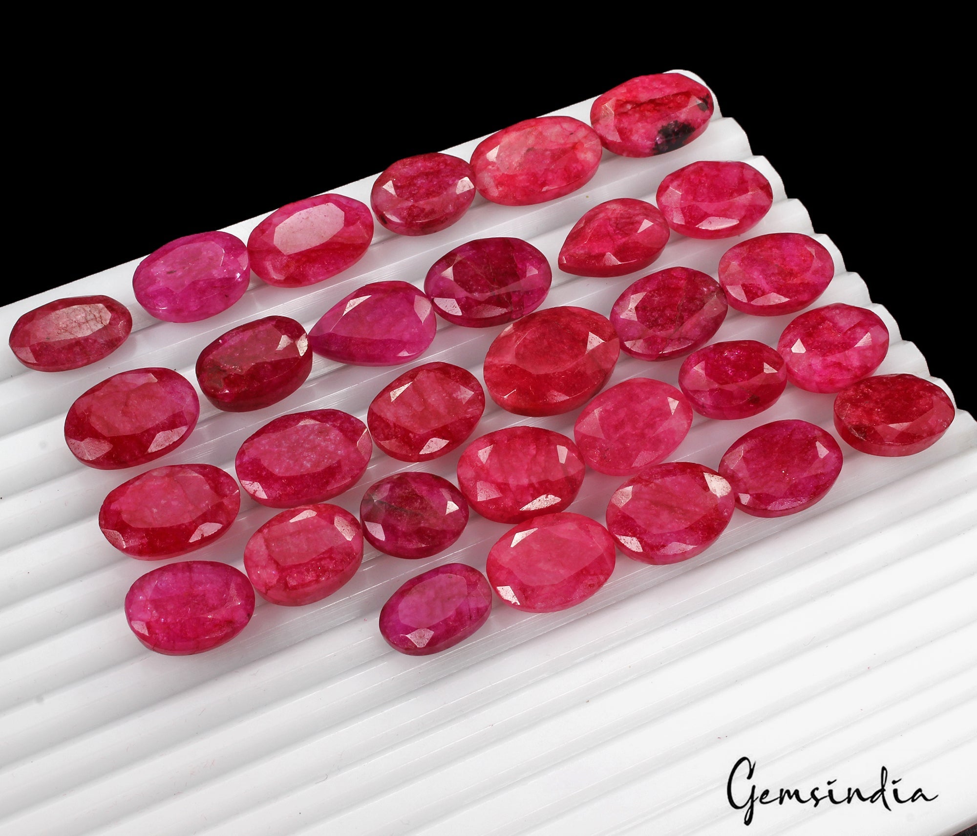 370 Ct/30 Natural Red Pink USA Beryl Bixbite Oval Pear Cut Loose Gem For Jewelry