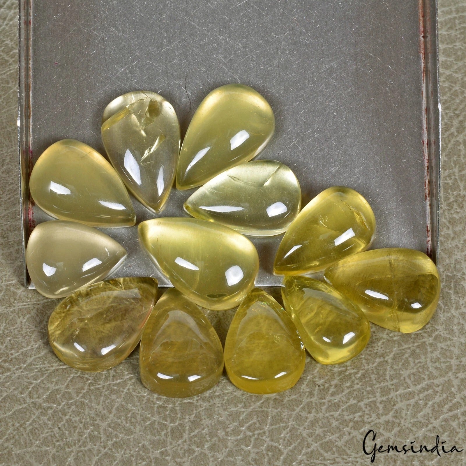Citrine Lot, Cabochon, Untreated — 12 Pieces, 21mm to 35mm, 350 Ct