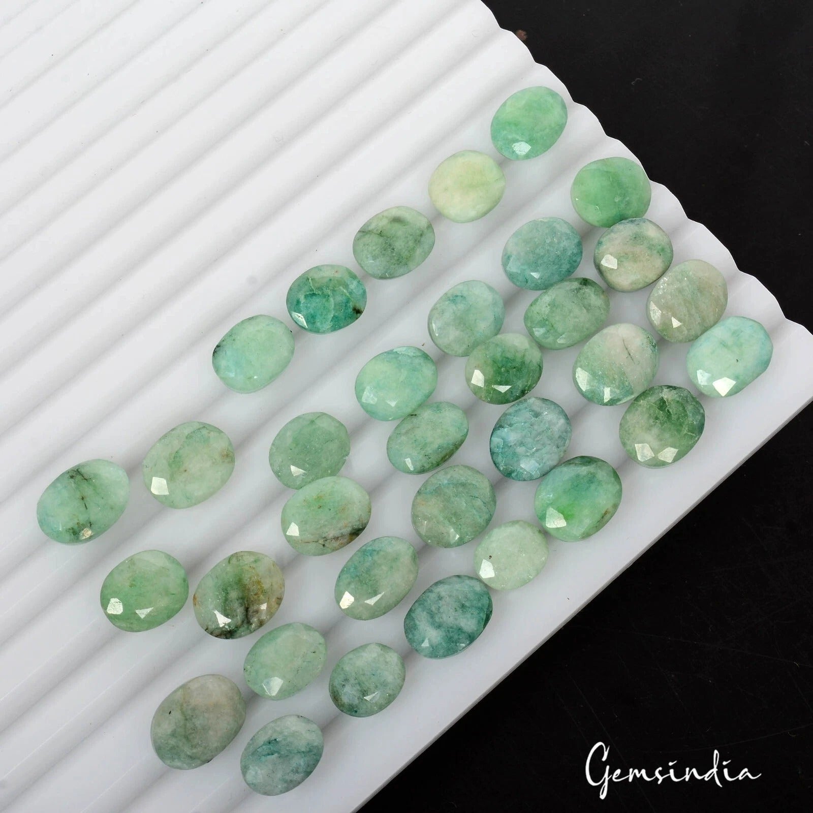 Brazilian Emerald Lot, Loose Gemstone, Color Enhanced, Green — 33 Pieces, 10mm to 13mm, 150.00 Ct, Brazil