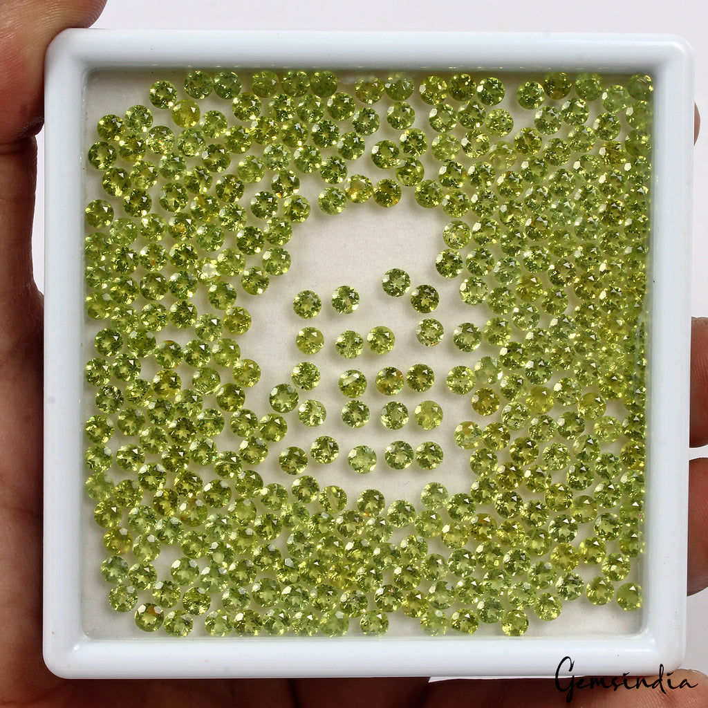 Peridot Lot, Loose Gemstone, Round Cut, Untreated — 330 Pieces, 4 mm, 93.20 Ct