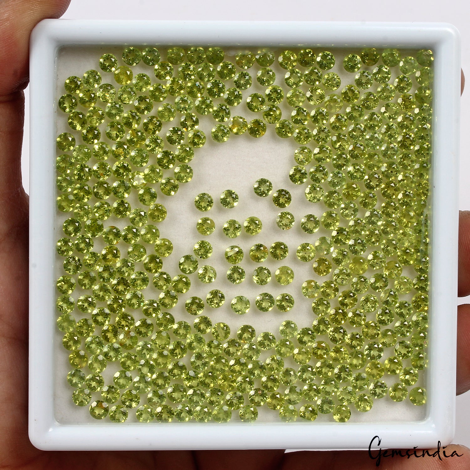Peridot Lot, Loose Gemstone, Round Cut, Untreated — 330 Pieces, 4 mm, 93.20 Ct
