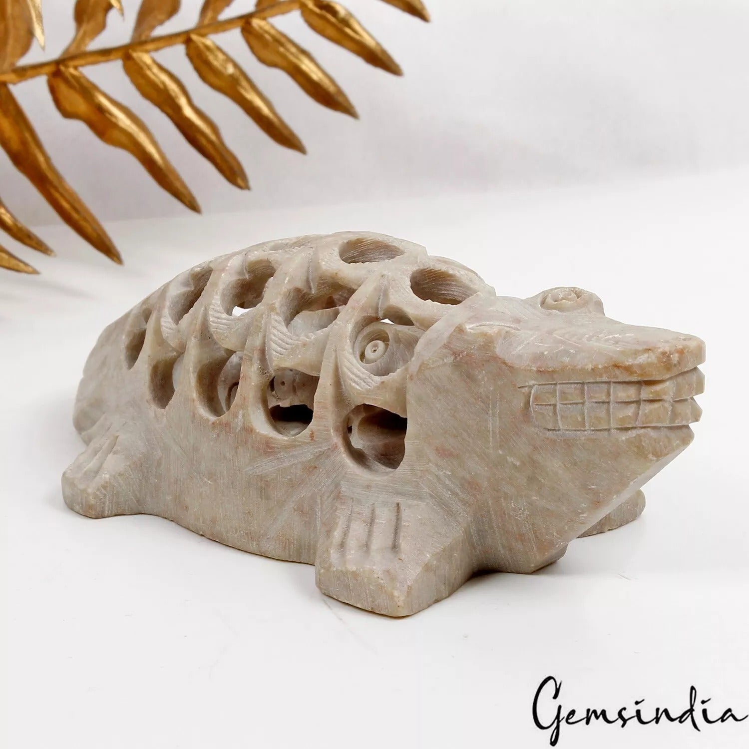 1060 Cts Soapstone Ferocious Crocodile Décor Figurine Crocodile Cub Inside