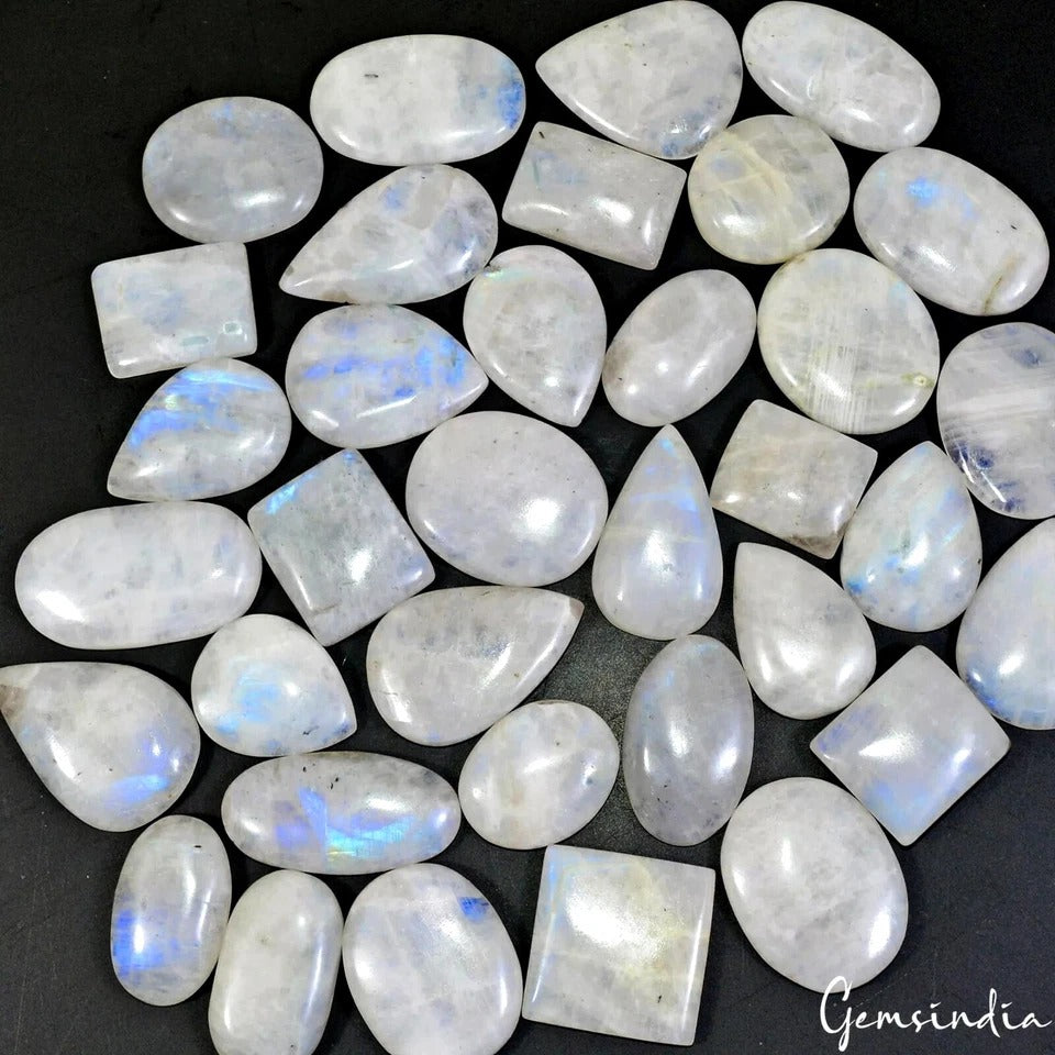 Moonstone Lot, Cabochon, Untreated, Blue — 35 Pieces, 22mm to 39mm, 1500 Ct, Madagascar