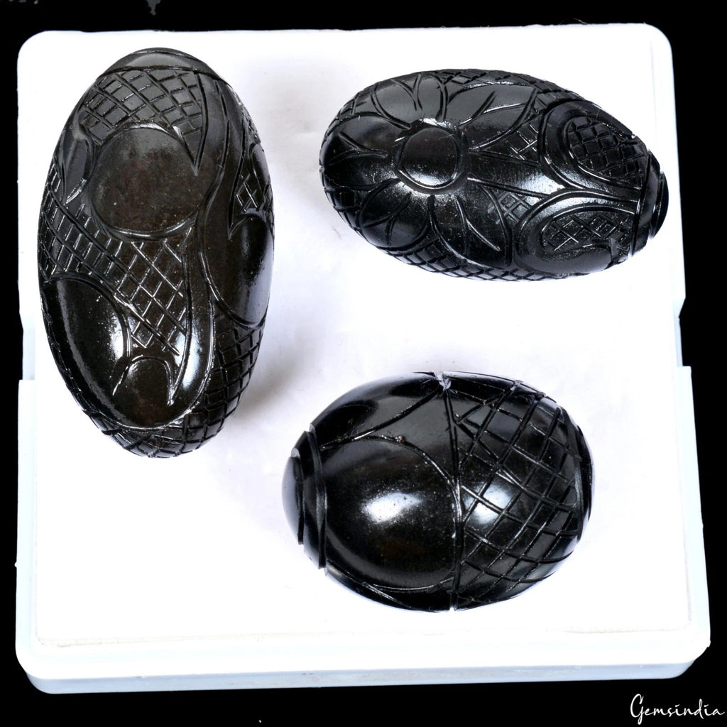 Black Onyx Sphere, Untreated, Black — 39mm to 53 mm, 850 Ct, Madagascar