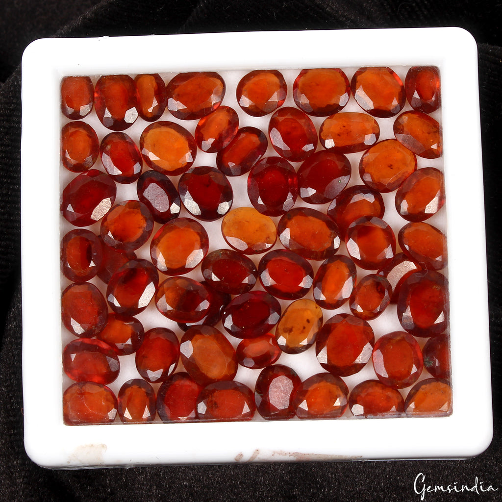Hessonite Garnet Lot, Loose Gemstone, Oval Cut, Untreated — 60 Pieces, 07mm to 09mm, 81.10 Ct, Sri Lanka