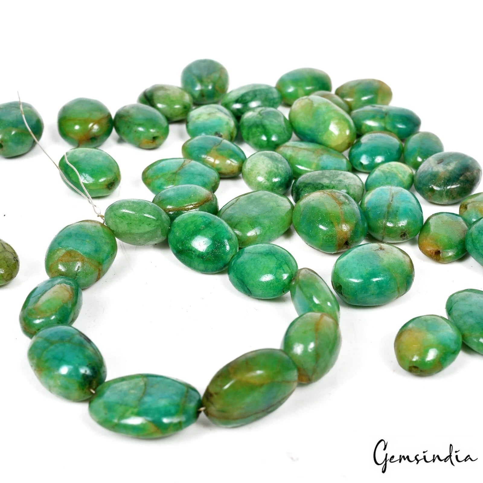 560 Ct/46 Pcs Natural Brazilian Green Emerald Oval Drill Cab Bead Loose Gems Lot