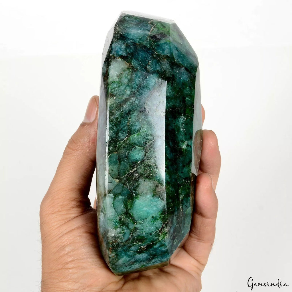 1.3 Kilo Natural Huge Green Emerald Oval Cut Earth-Mined Museum Grade Gemstone
