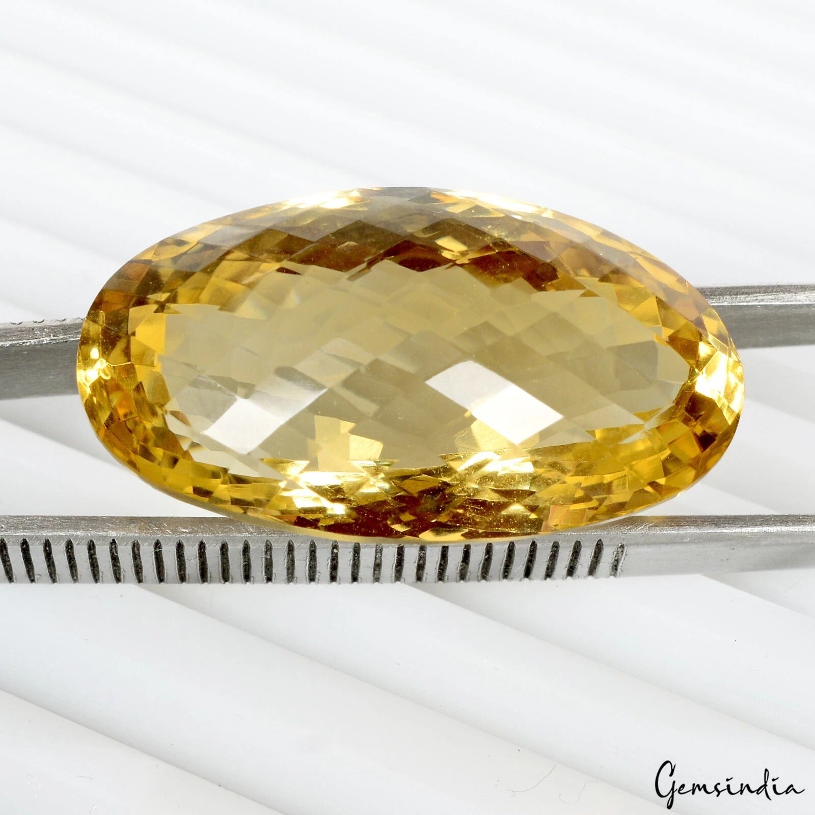 Citrine Loose Gemstone, Untreated, Yellow — 31x18x15 mm, 49.70 Ct, Brazil