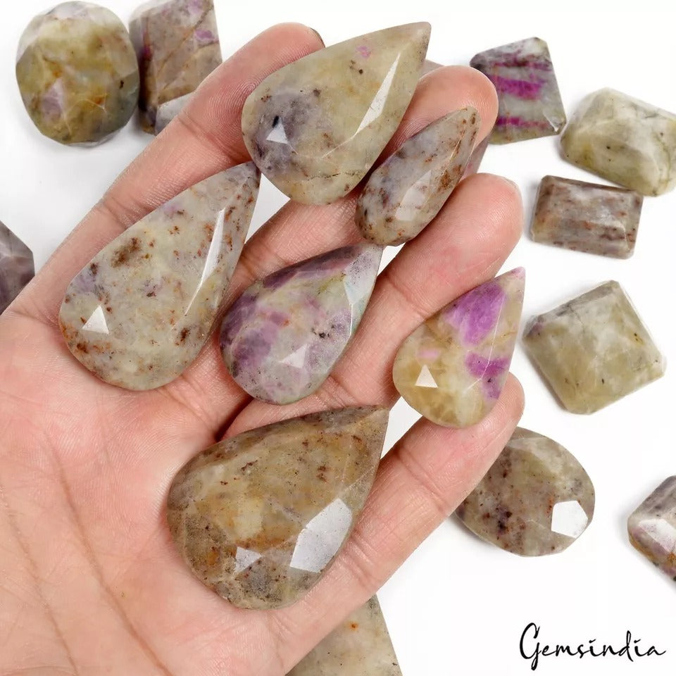 Ruby Lot, Loose Gemstone — 17 Pieces, 22mm to 48mm, 1500 Ct, Madagascar