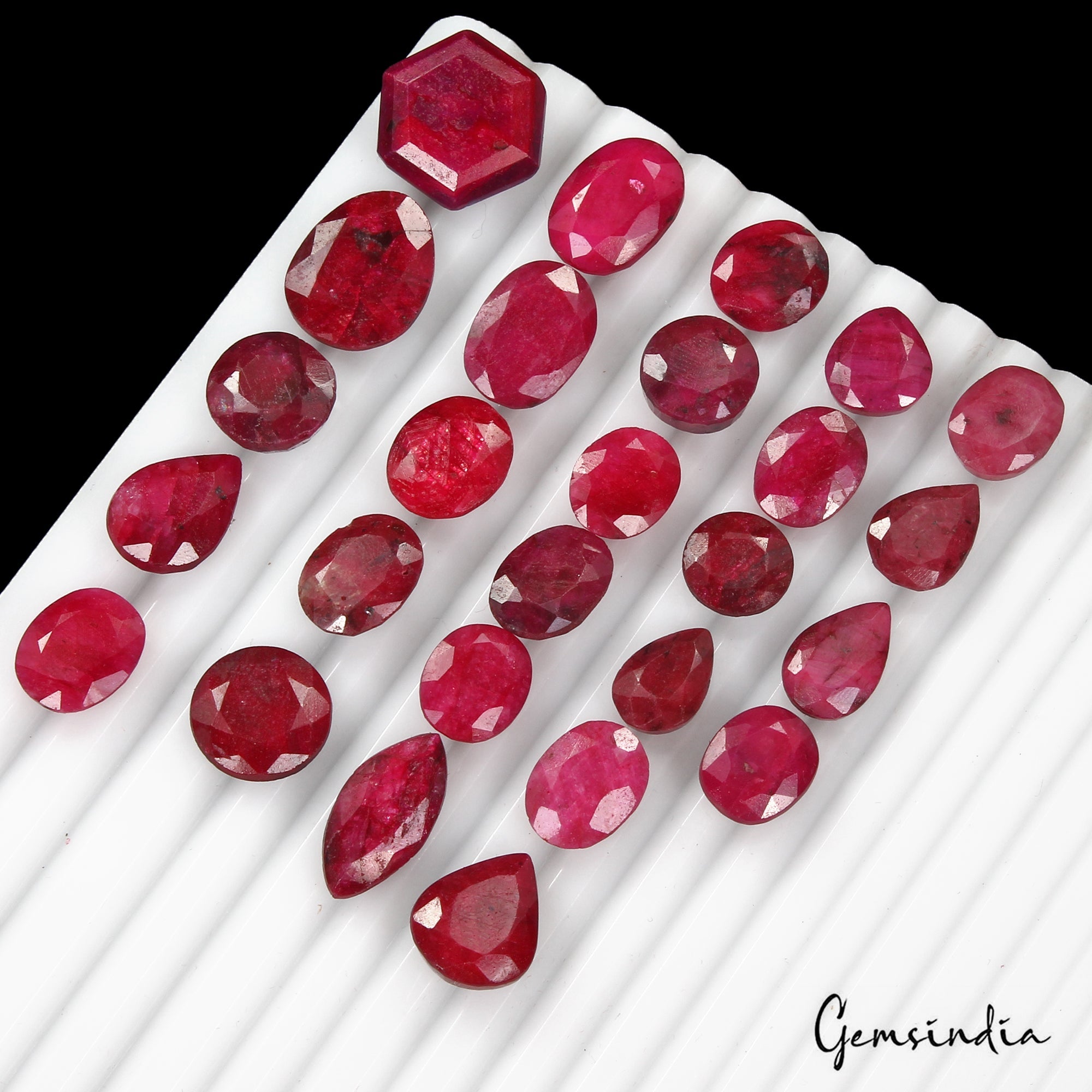 Certified 237 Cts/26 Pcs Natural African Red Ruby Mix Cut Loose Gems For Jewelry