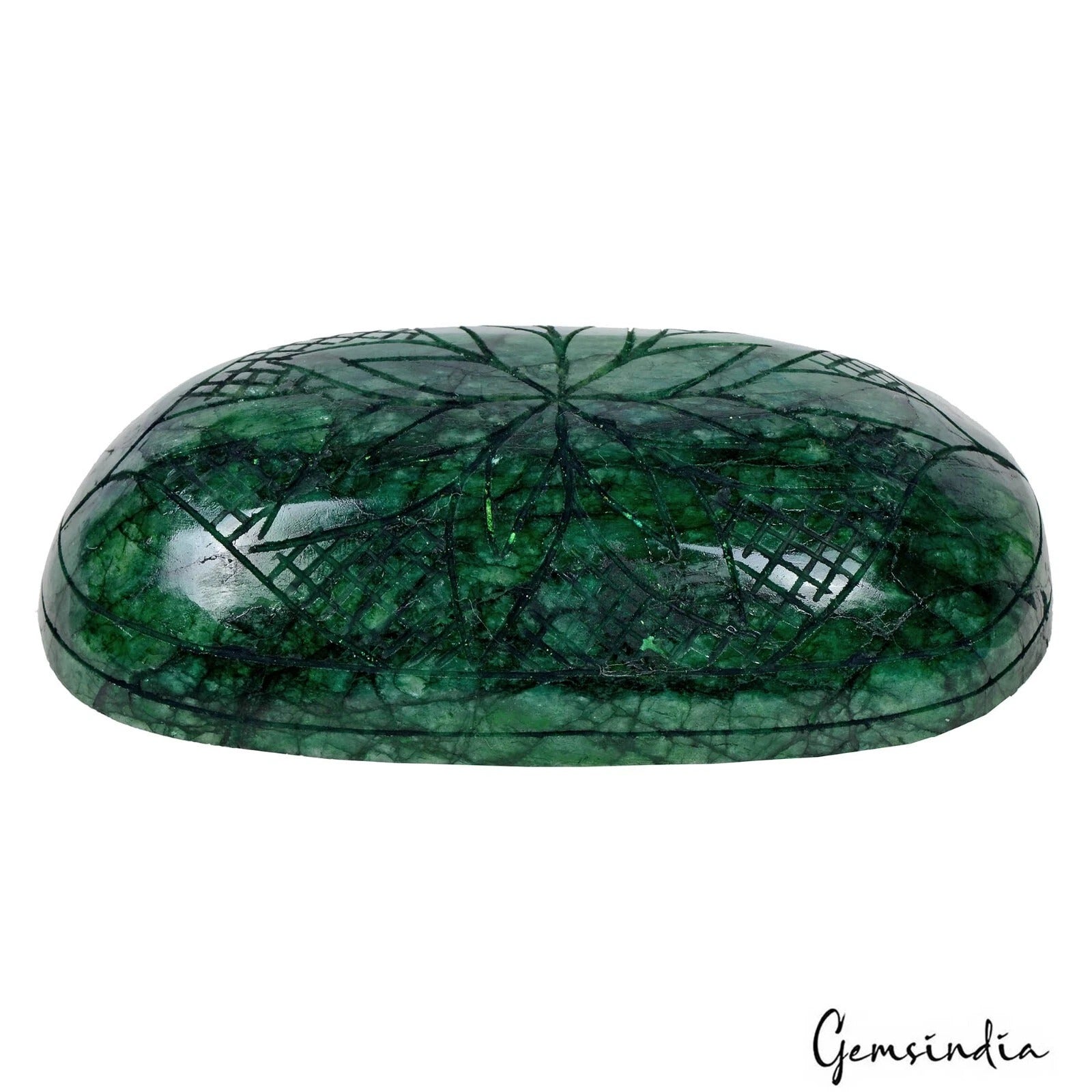 Brazilian Emerald Carving — 137 x 67 x 38 mm, 3075 Ct, Brazil